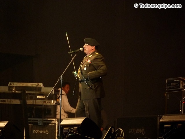 Carlos Alvarez - General Donayre