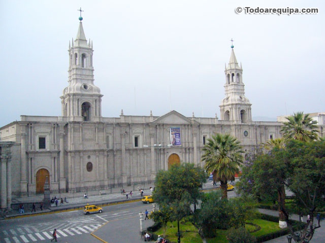 catedral-plaza-de-arequipa