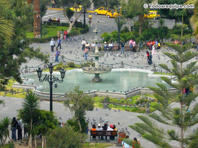 pileta-plaza-armas-arequipa
