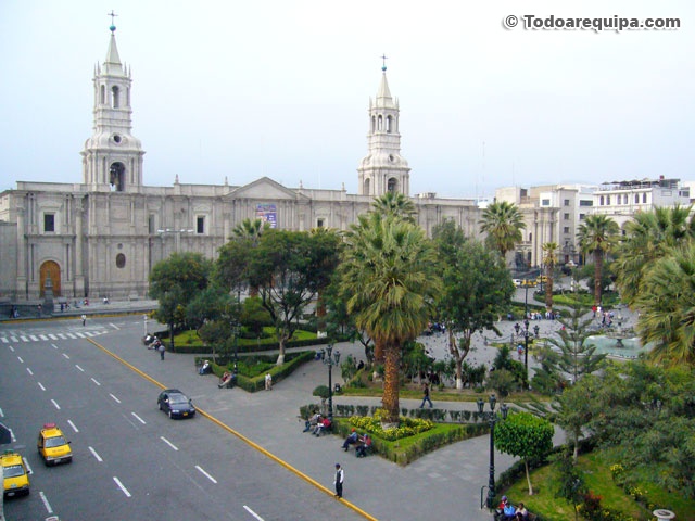 plaza-armas-ciudad-arequipa