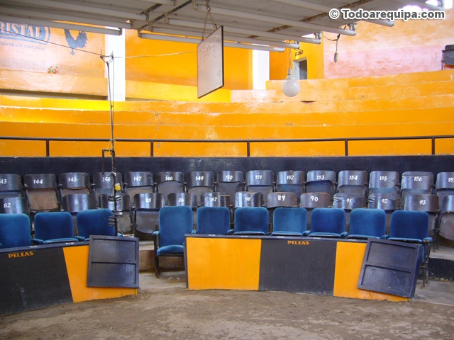 coliseo-de-gallos-en-camana