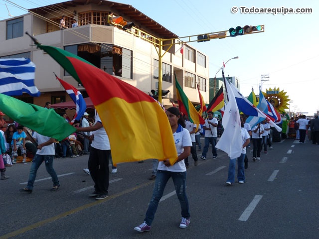 Paseo de banderas
