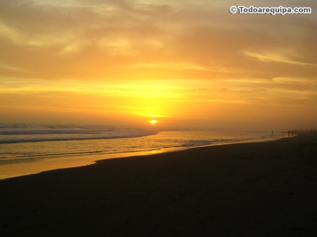 sunset-mar-camana
