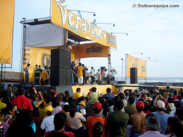 Playazos en Camana