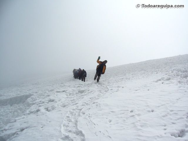 De regreso caminando sobre la nieve