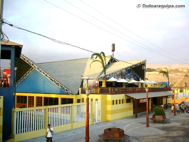 Discoteca Maui Beach Club