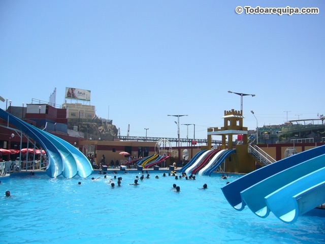 piscina-parque-acuatico-mollendo