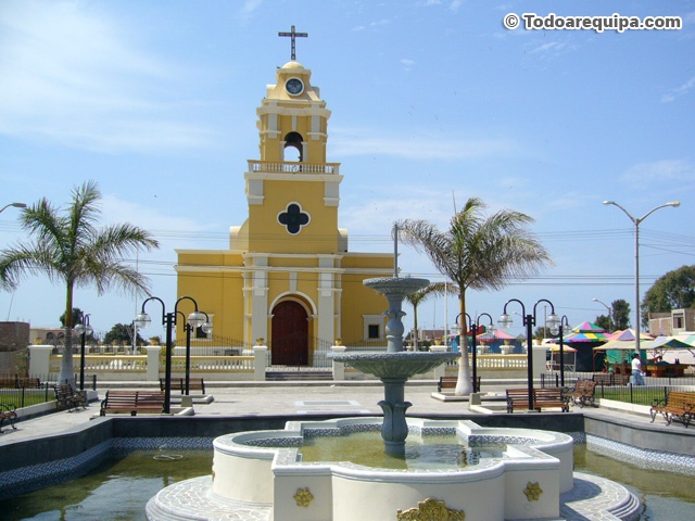 Plaza 28 de julio Punta de Bombón