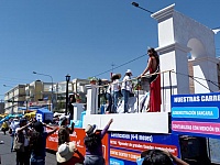 Instituto de Formación Bancaria carro alegórico
