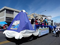 Carro alegórico del colegio Juana Cervantes