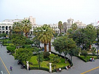 plaza-armas-arequipa-peru