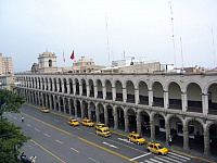portales-plaza-armas-arequipa