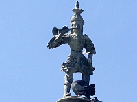 tuturutu-plaza-armas-arequipa