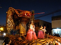 Carros alegóricos en Camaná 2011