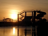 puesta-de-sol-parque-acuatico